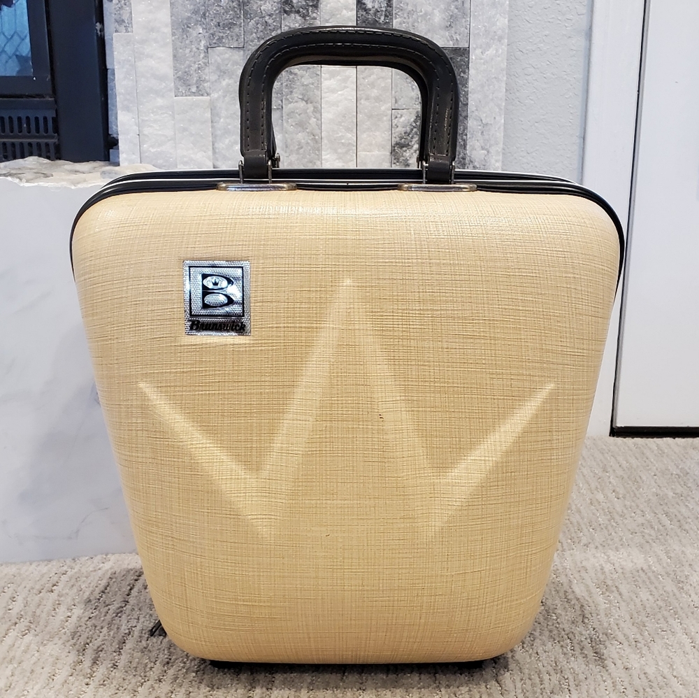 Vintage BRUNSWICK HARD SHELL bowling case